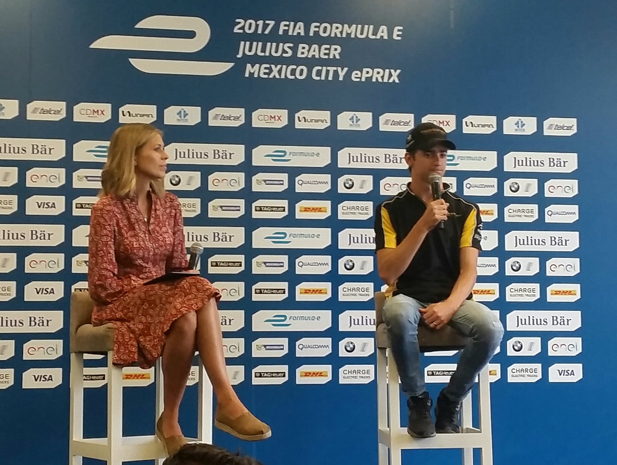 Esteban Gutiérrez, en conferencia de prensa