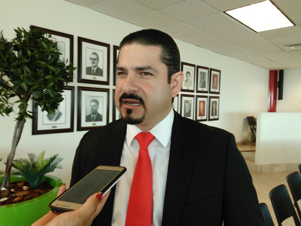 Shamir Fernández Hernández, presidente del CEM del PRI en Torreón.