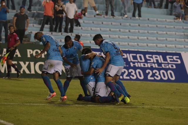 Jaiba Brava festeja gol
