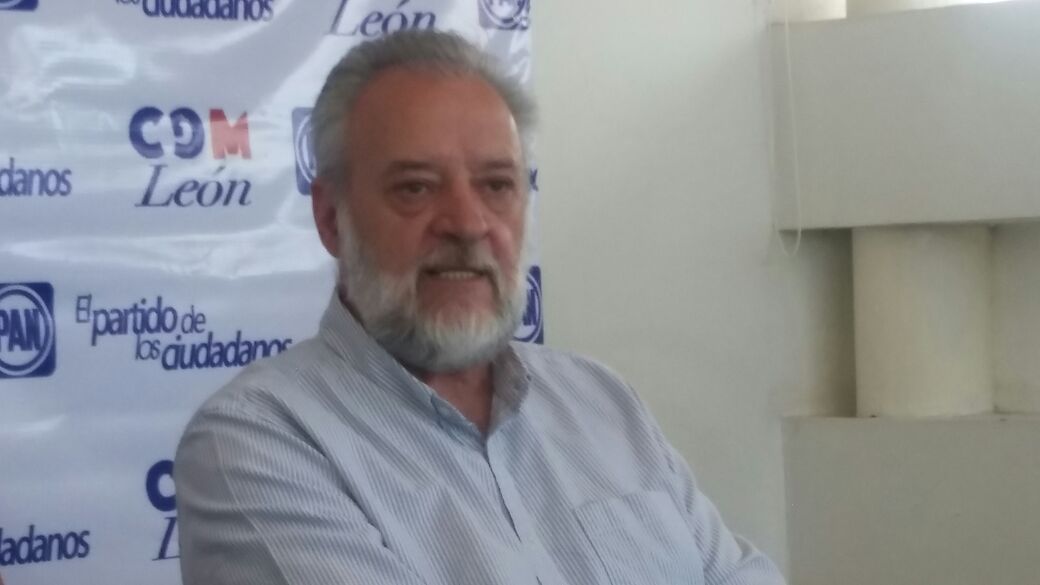 El dirigente municipal del PAN, Alfredo Ling Altamirano. (Foto: Heliot Rizo).