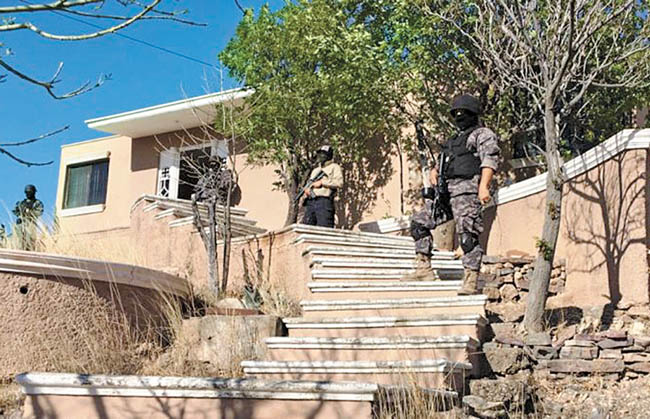Elementos que participan en el operativo Justicia para Chihuahua iban encapuchados y con armas de alto poder; las acciones se llevaron a cabo ayer al 