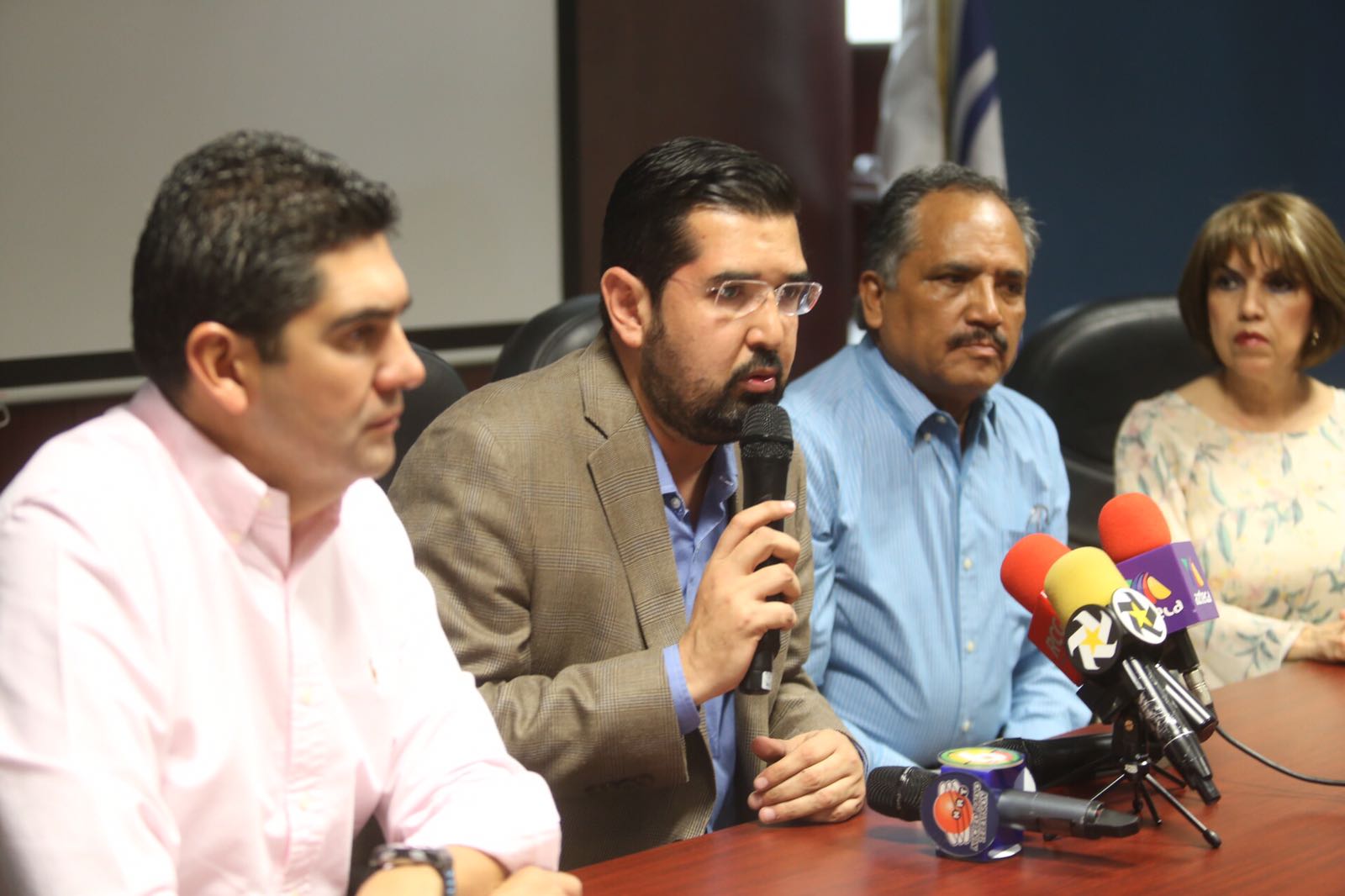 En Coahuila, el PAN demandó penalmente a los hermanos Moreira y a Miguel Riquelme.