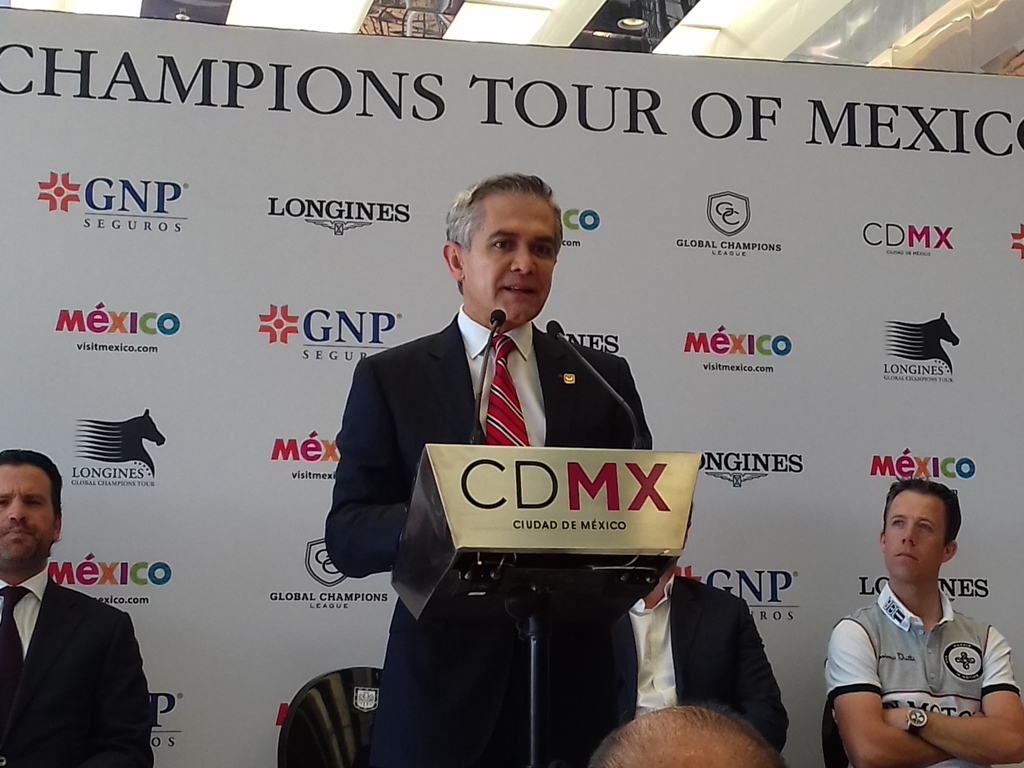 Miguel Mancera en la presentación del Longines Global Champions Tour