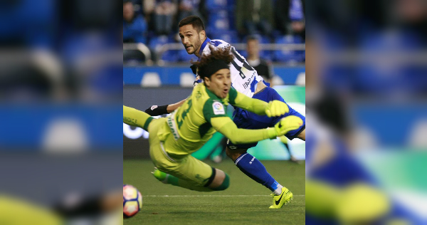 Guillermo Ochoa logró el 0-0 ante el Deportivo La Coruña
