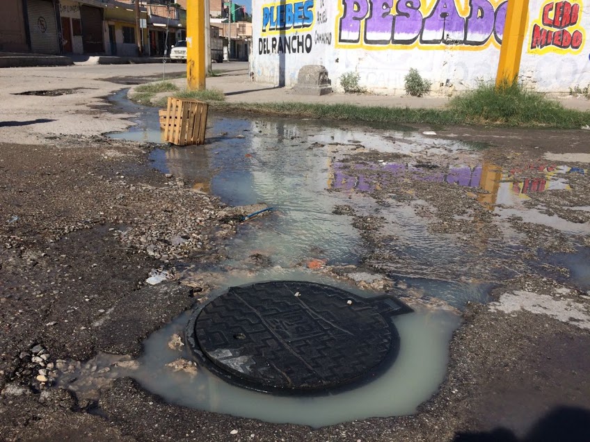 En Torreón, Simas ha retirado 200 toneladas de basura de la red sanitaria.