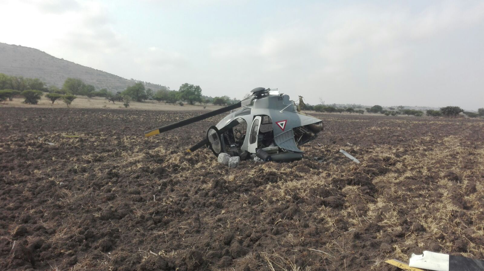 El helicóptero se desplomó en una zona deshabitada.