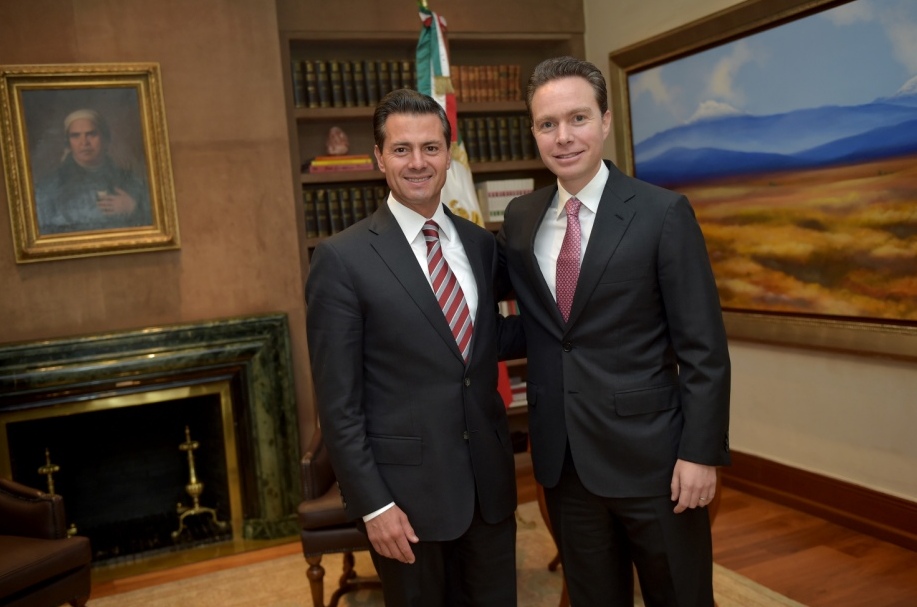 El gobernador se reunió con el presidente Peña Nieto en la Residencia Oficial de Los Pinos.