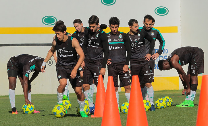 Santos Laguna continúa sus entrenamientos para enfrentar a Pachuca.