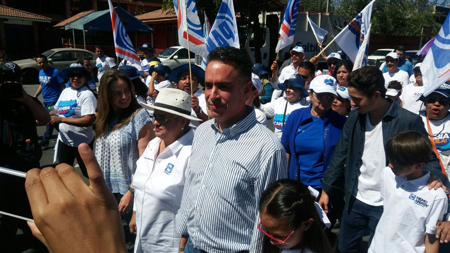 Memo Anaya declaró que de ganar comenzará con los juicios relacionados a la megadeuda. 