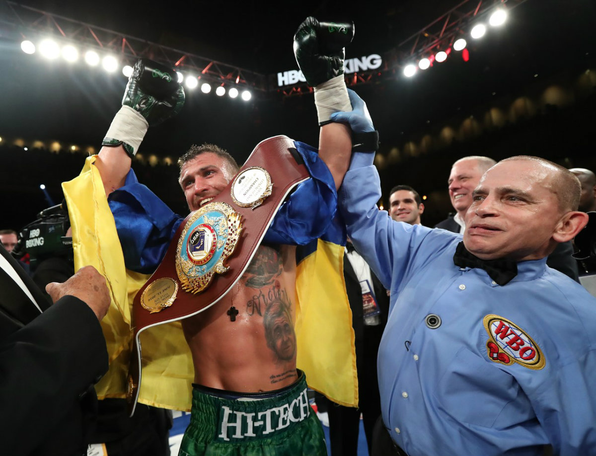 Vasyl Lomachenko se lleva el triunfo sobre Jason Sosa
