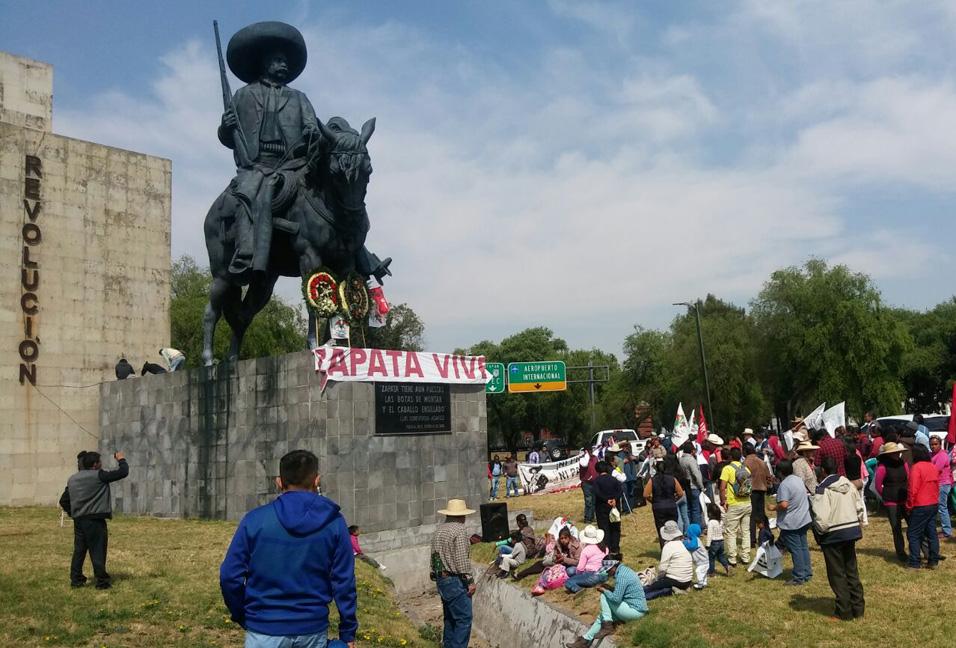 La escultura ecuestre en honor a Emiliano Zapata ubicada en Paseo Tollocan.