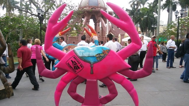 Fueron sesenta uniformes y setenta toldos con la imagen turística de la ciudad, como se busca impulsar la zona sur del Estado.