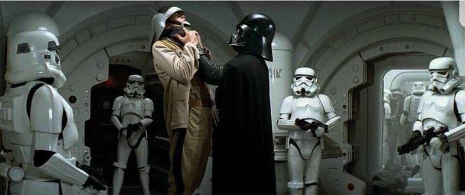 Darth Vader se "une" al equipo de United Airlines. 