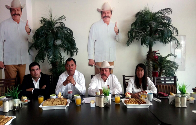 Segundo día de gira por La Laguna del candidato de Morena a la gubernatura de Coahuila.