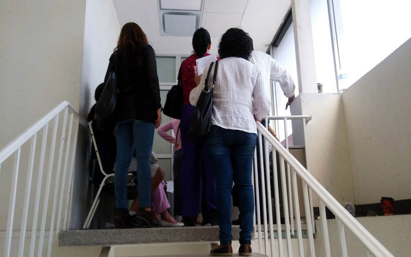 Molesta a pacientes del ISSSTE cambio de farmacia a segundo piso.