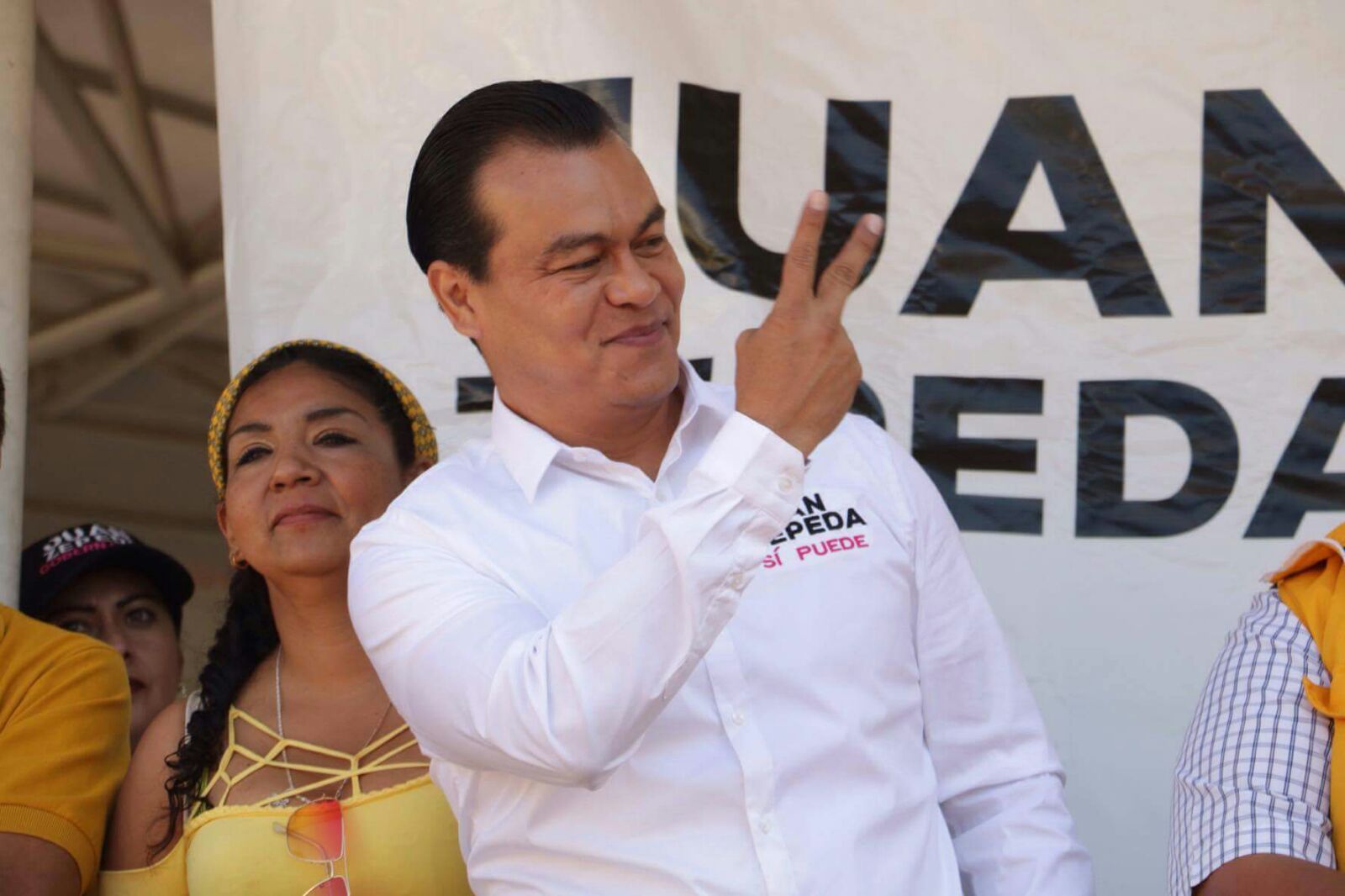 "El PRD, puntualmente ha venido documentando estas irregularidades", expresa.