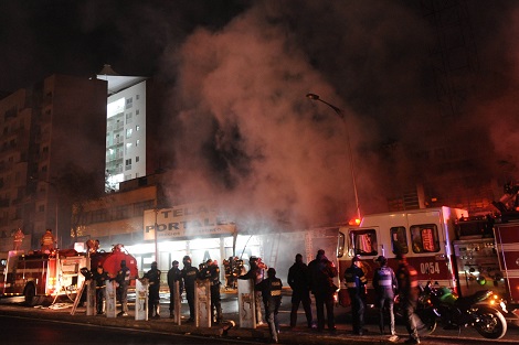 El incendio fue sofocado por integrantes del Heroico Cuerpo de Bomberos.