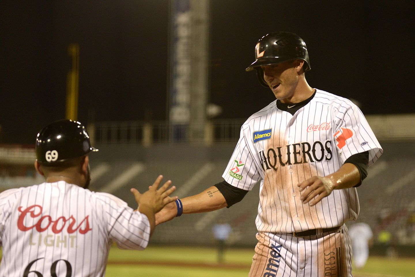 Vaqueros Unión Laguna venció a Olmecas de Tabasco en el segundo partido, asegurando la serie.