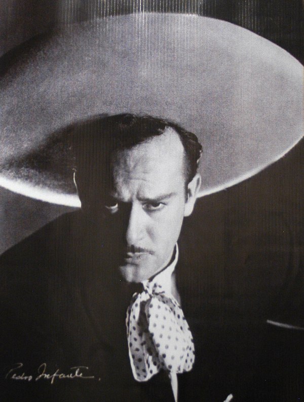 Se conmemora el 60 aniversario de la muerte de Pedro Infante. 