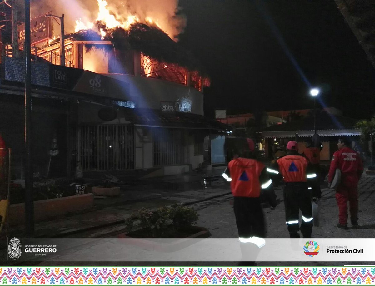 El incendio consumió el bar La Malquerida.
