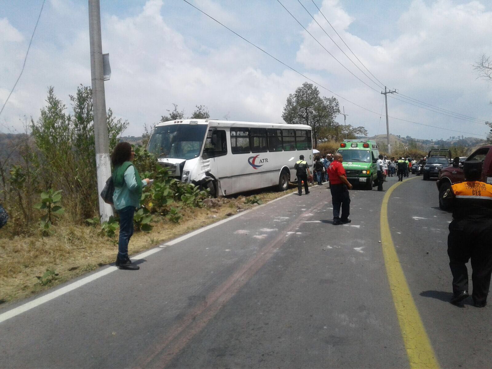 El Servicio de Urgencias del Estado de México arribó al lugar.