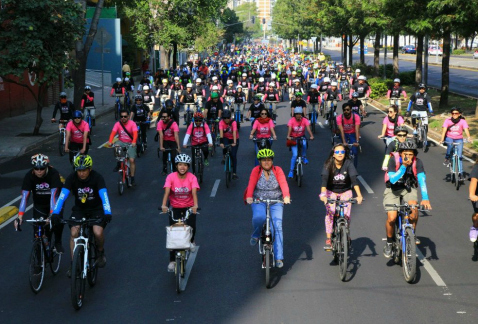 La Gran Rodada de la Ciudad de México, con motivo del Día Mundial de la Bicicleta, tuvo la participación de 10 mil 500 personas.