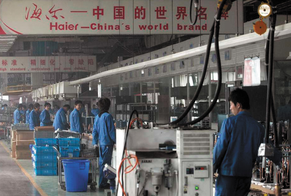 La empresa Haier promueve el pago de sus empleados de acuerdo con sus méritos.