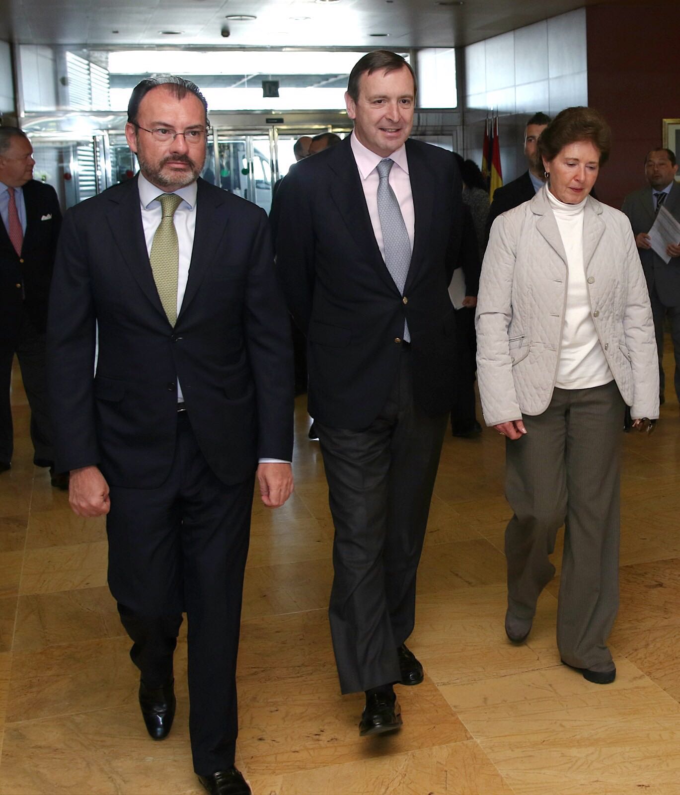 El canciller se reunirá con el rey Felipe VI y con el presidente de España, Mariano Rajoy.