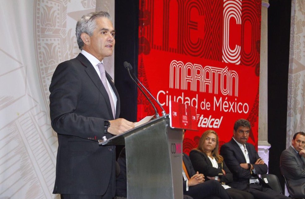 Mancera aseguró que la deuda de la capital es transparente y se conoce cuáles son sus compromisos.