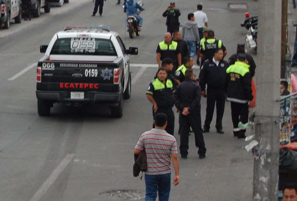 Policía municipal de Ecatepec implementa operativo.