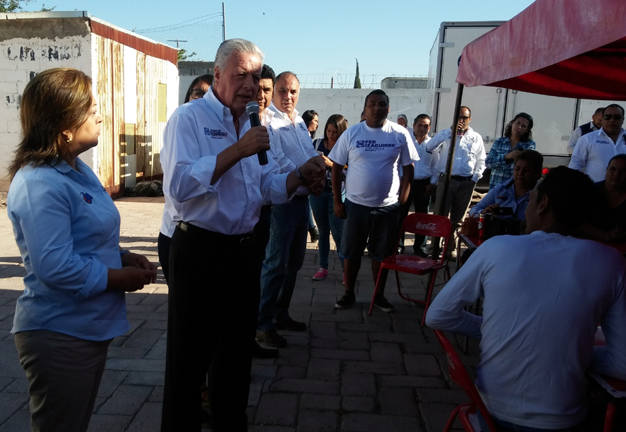 Jorge Zermeño aseguró que la gente los ha recibido bien y recuerdan su anterior mandato como alcalde de Torreón. 