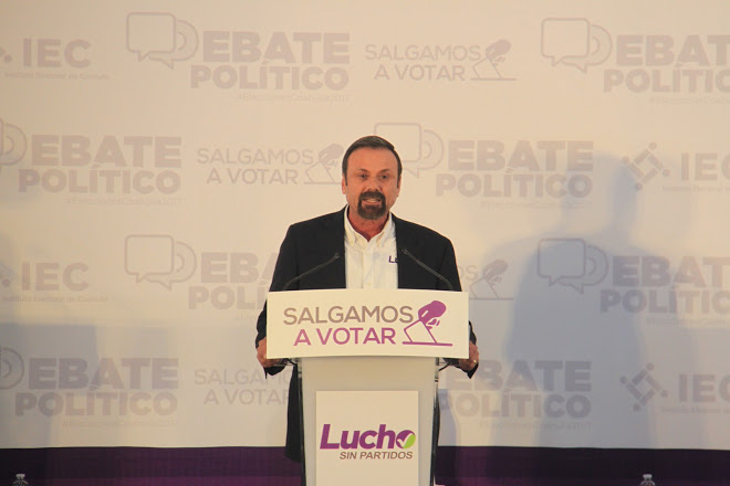 Luis Horacio Salinas, candidato independiente a la Gubernatura de Coahuila, presentó sus propuestas en el Debate del IEC.