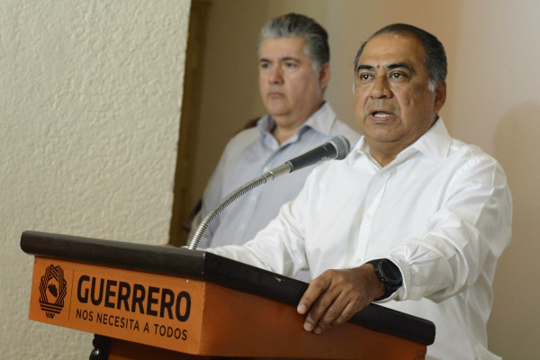 El gobernador de Guerrero, Héctor Astudillo.