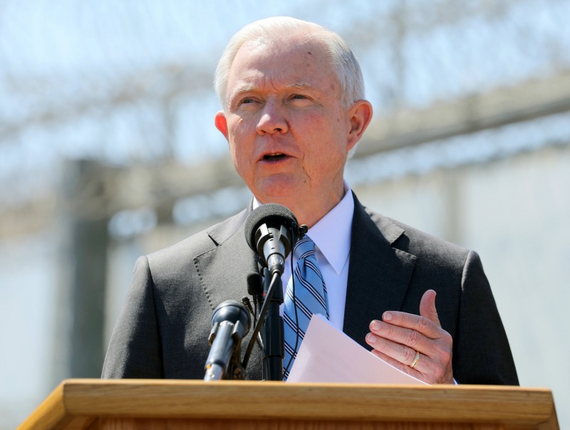 El Fiscal General, Jeff Sessions.