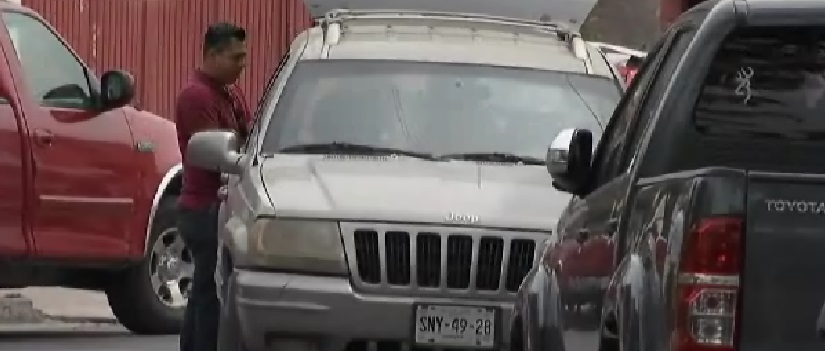 La camioneta fue encontrada en el fraccionamiento Bernardo Reyes, a solo un kilómetro de donde fue robada.