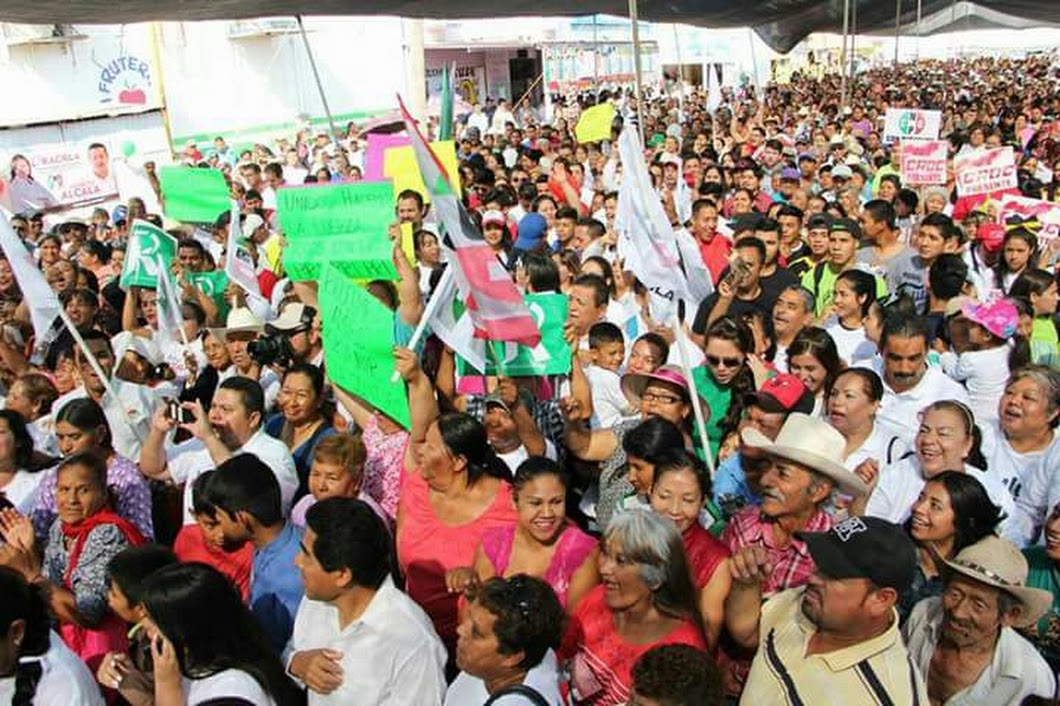 En Francisco I. Madero, el candidato del PRI a la alcaldía, recorrió las colonias Obrera y Las Vegas.