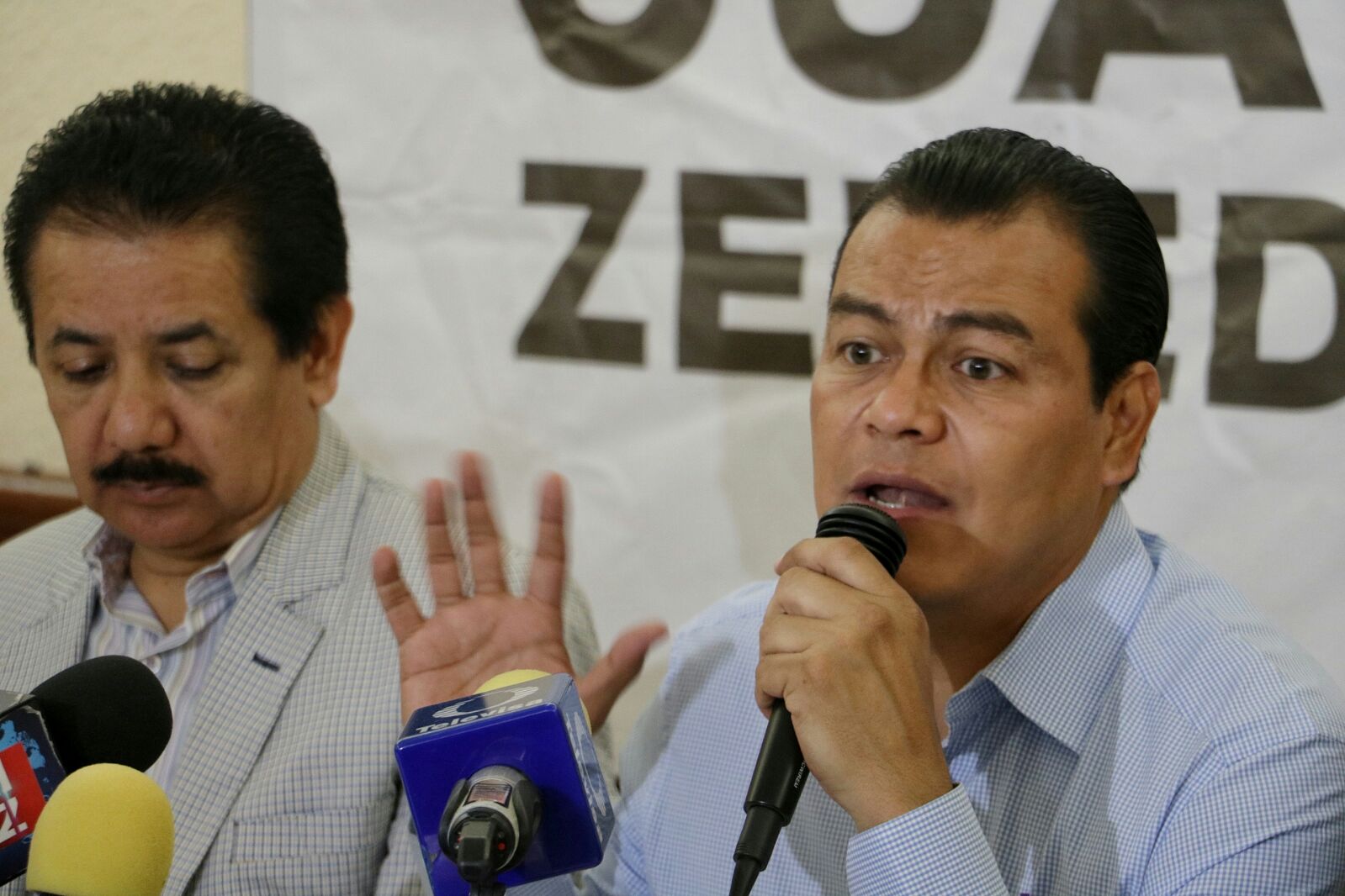 De ganar las eleciones, sostiene que se hará una revisión de esas y todas las licitaciones que se hayan hecho para construcción de vías.