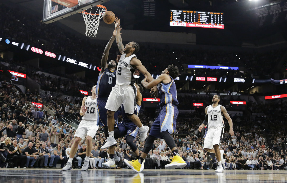 Spurs recupera terreno