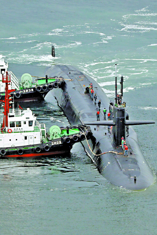 El submarino de clase Ohio, en el puerto de Busan.