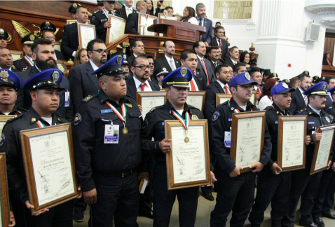 Elementos de la Secretaría de Seguridad Pública y de la Procuraduría General de Justicia capitalinas, así como de la PF y del Ejército, recibieron rec