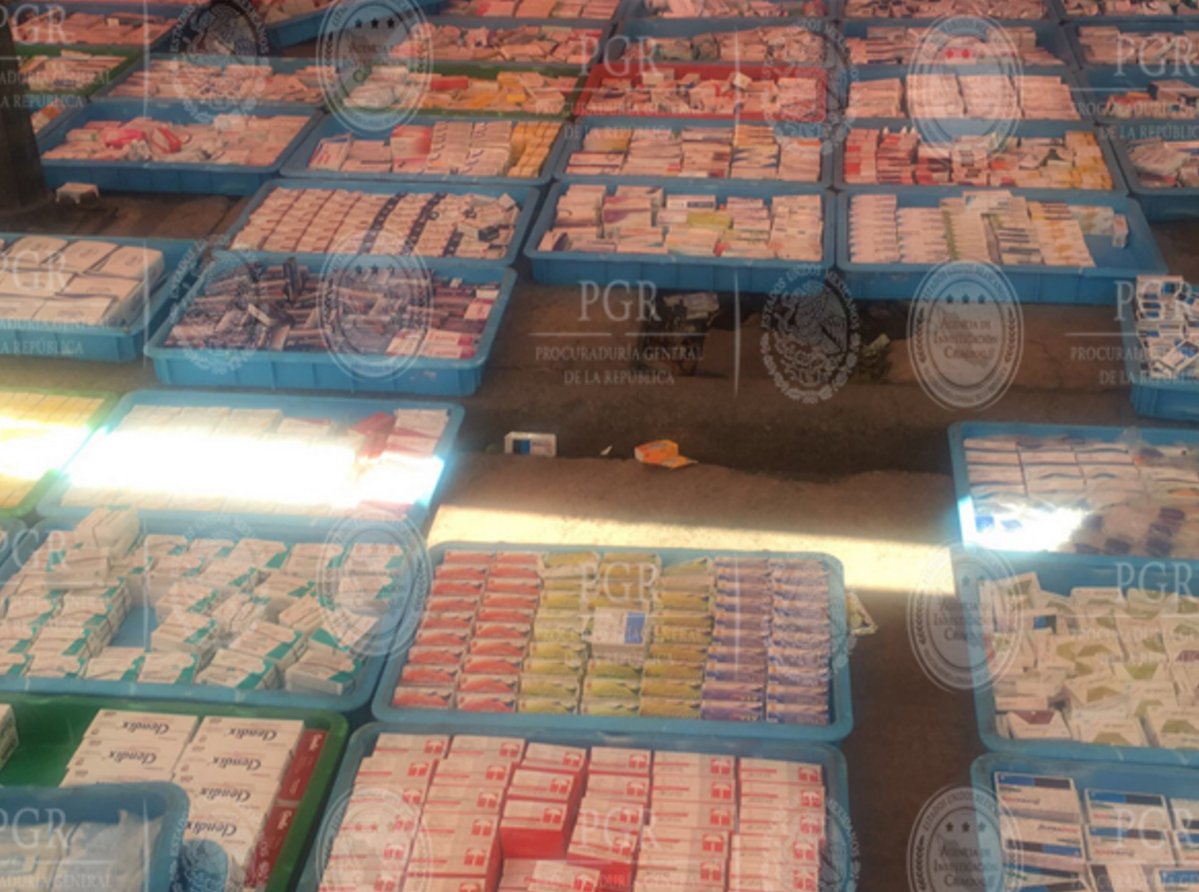 Fueron detenidos tres mujeres y dos hombres.