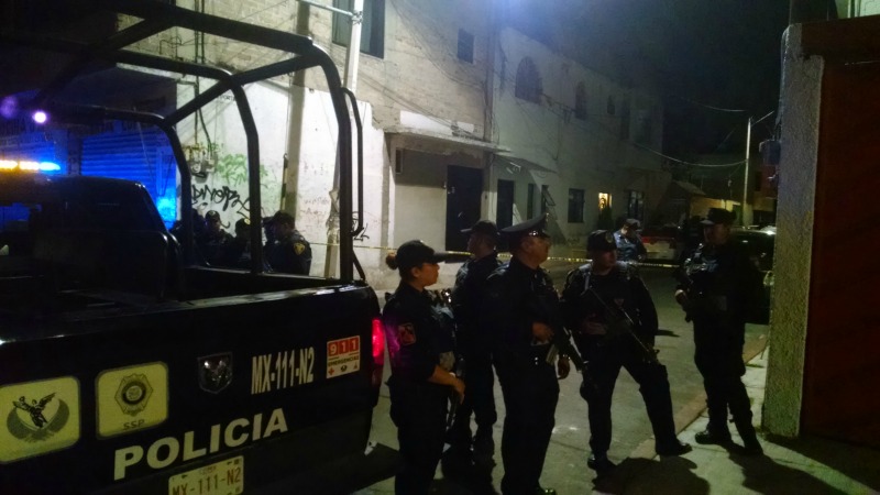 Los policías resguardaron la escena del crimen y avisaron al Ministerio Público.