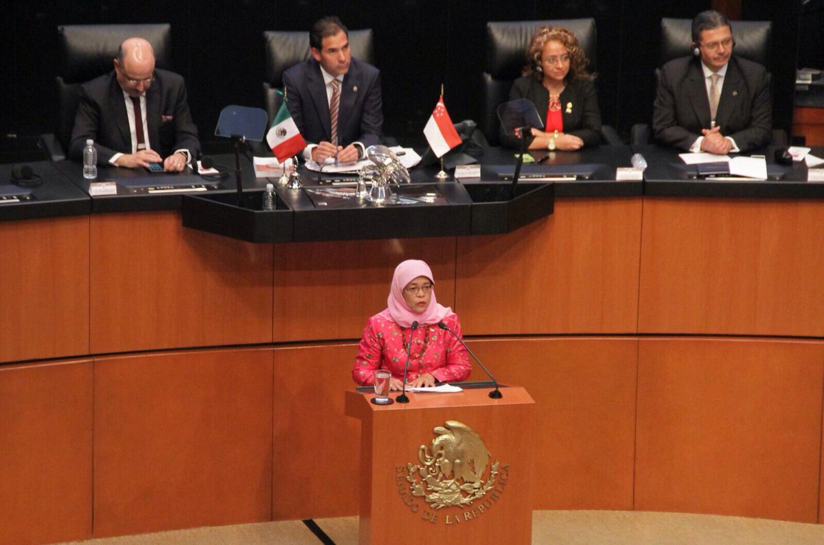 La presidenta del Parlamento de Singapur, Halimah Yacob, visitó el Senado. 