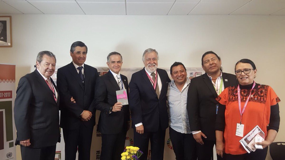El jefe de Gobierno indicó que la Constitución de la Ciudad México tiene una política de protección de derechos indígenas.