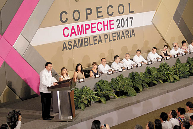 El titular de Segob inauguró los trabajos de la Conferencia Permanente de Congresos Locales en Campeche. 