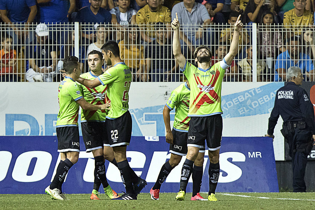 Lucas da Silva y Leandro Carrijo en festejo