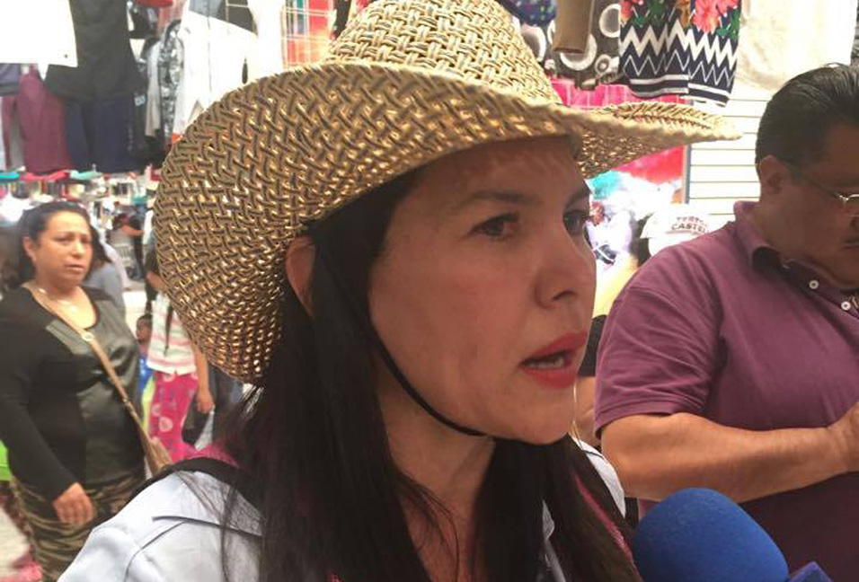 Teresa Castell en Naucalpan.
