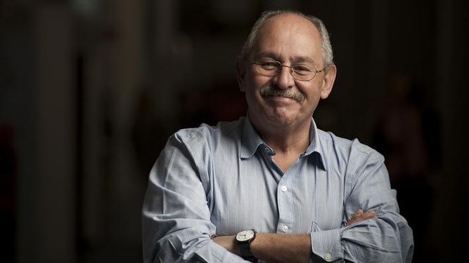 Benito Taibo, lector.