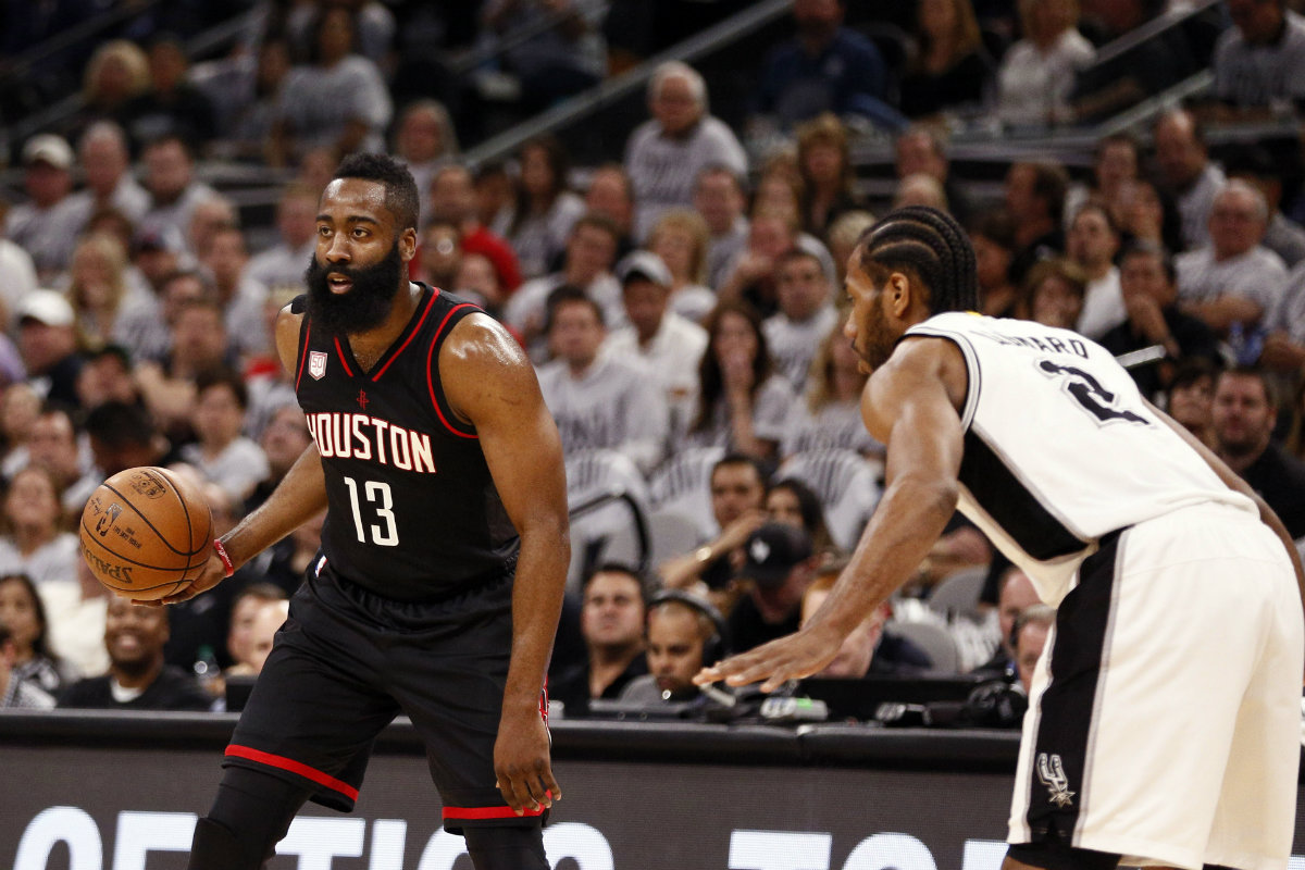 James Harden y Kawhi Leonard 