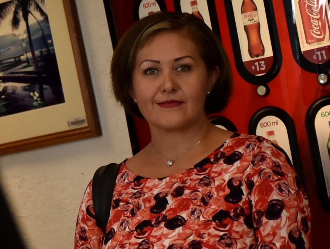 Eva Cadena fue grabada recibiendo cientos de miles de pesos en efectivo de una supuesta empresaria.